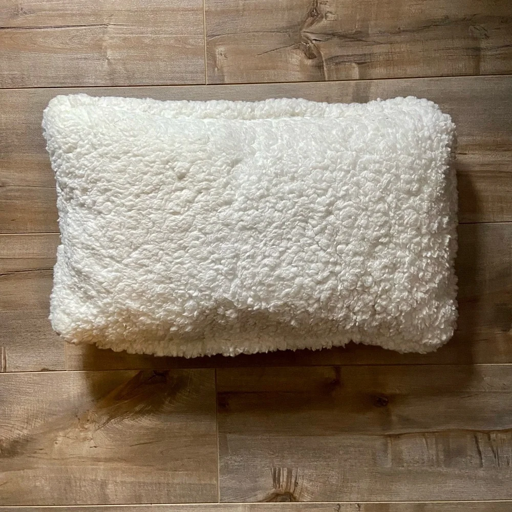 True North Ultra Mink-Sherpa Small Accent Pillow in Black